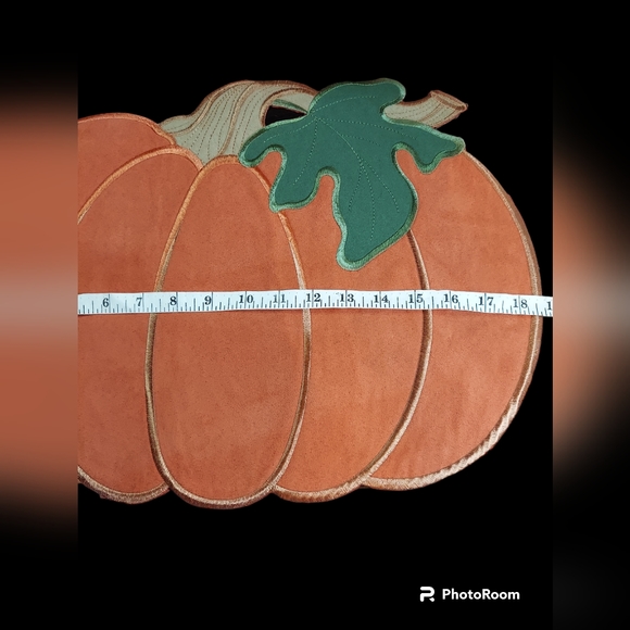 Croft & Barrow Placemats Six Pumpkins, Harvest, Two Leaves - Picture 6 of 11